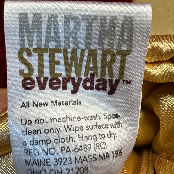 Martha Stewart Everyday CHRISTMAS STOCKING Gold Satin & Velour w/Tassles w/2 Red - Picture 8 of 11